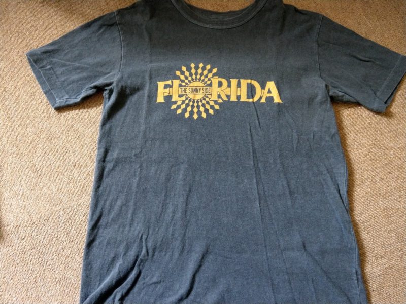 UES Tシャツ